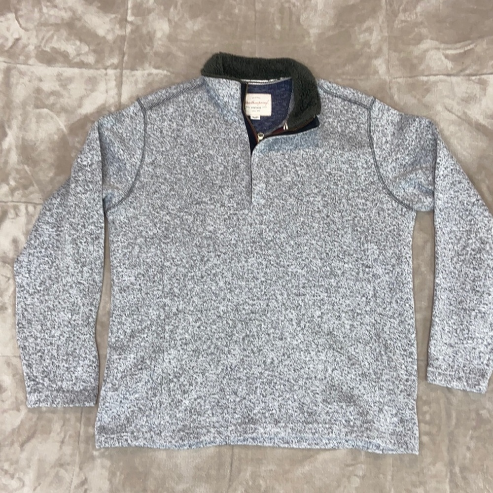 Weatherproof vintage wear sweater.